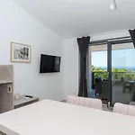 Διαμέρισμα Tona
